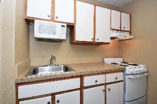 Quadruple Room with Sofa - Disability Access/Non Smoking interior